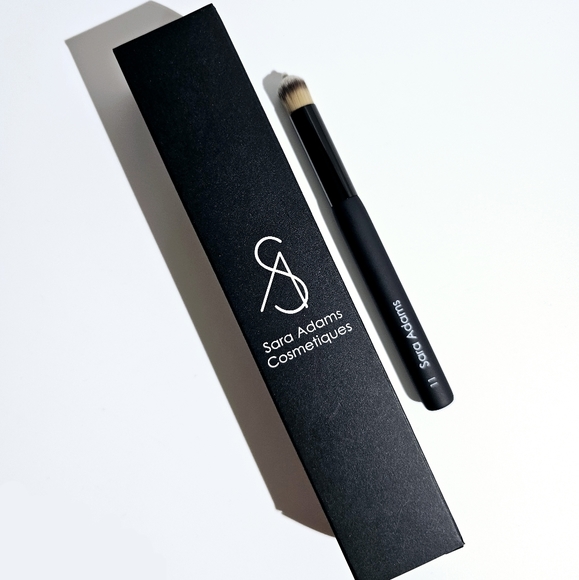 Sara Adams Cosmetiques Pro Tip & Blend Concealer Brush #11 Patented Brush - Picture 2 of 8